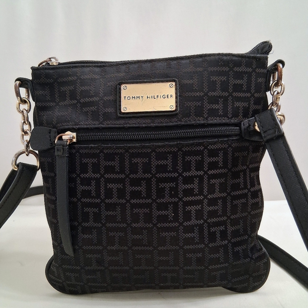 Tommy Hilfiger Black Canvas Crossbody Messenger Bag Cloth/ Canvas